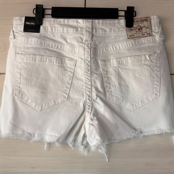 NWT TRUE RELIGION Maisie Vintage High Rise White Denim Fray Hem Jean Shorts - Picture 4 of 16